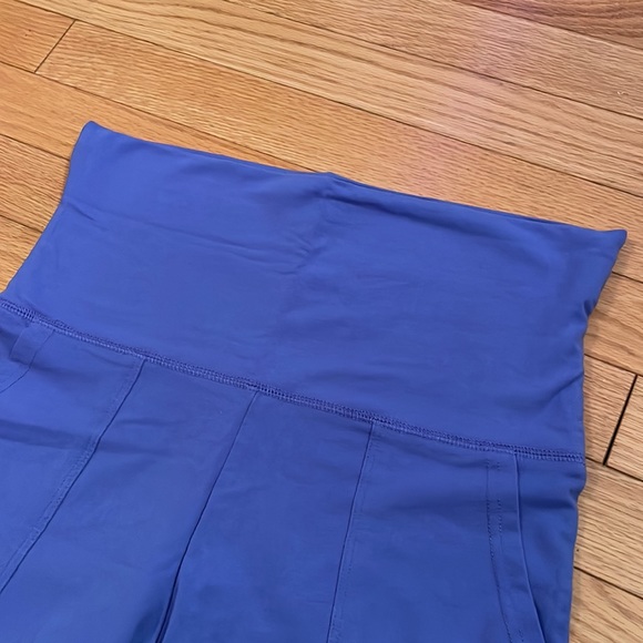 Aerie Foldover Bike Shorts - Picture 4 of 5